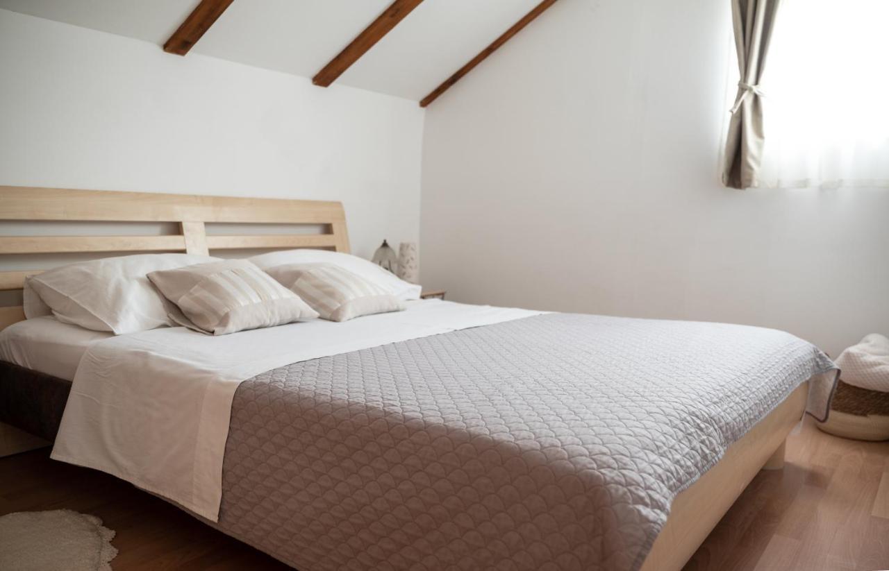 ורסי Apartman Milutin מראה חיצוני תמונה
